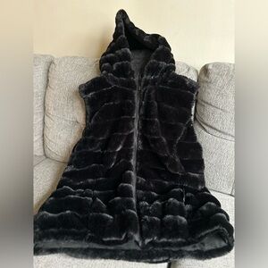 Women’s 2-n-1 Hooded Reversible Faux Fur Black Vest